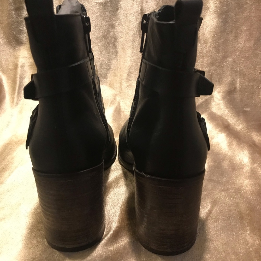 Firth Booties - Picture 3 of 5